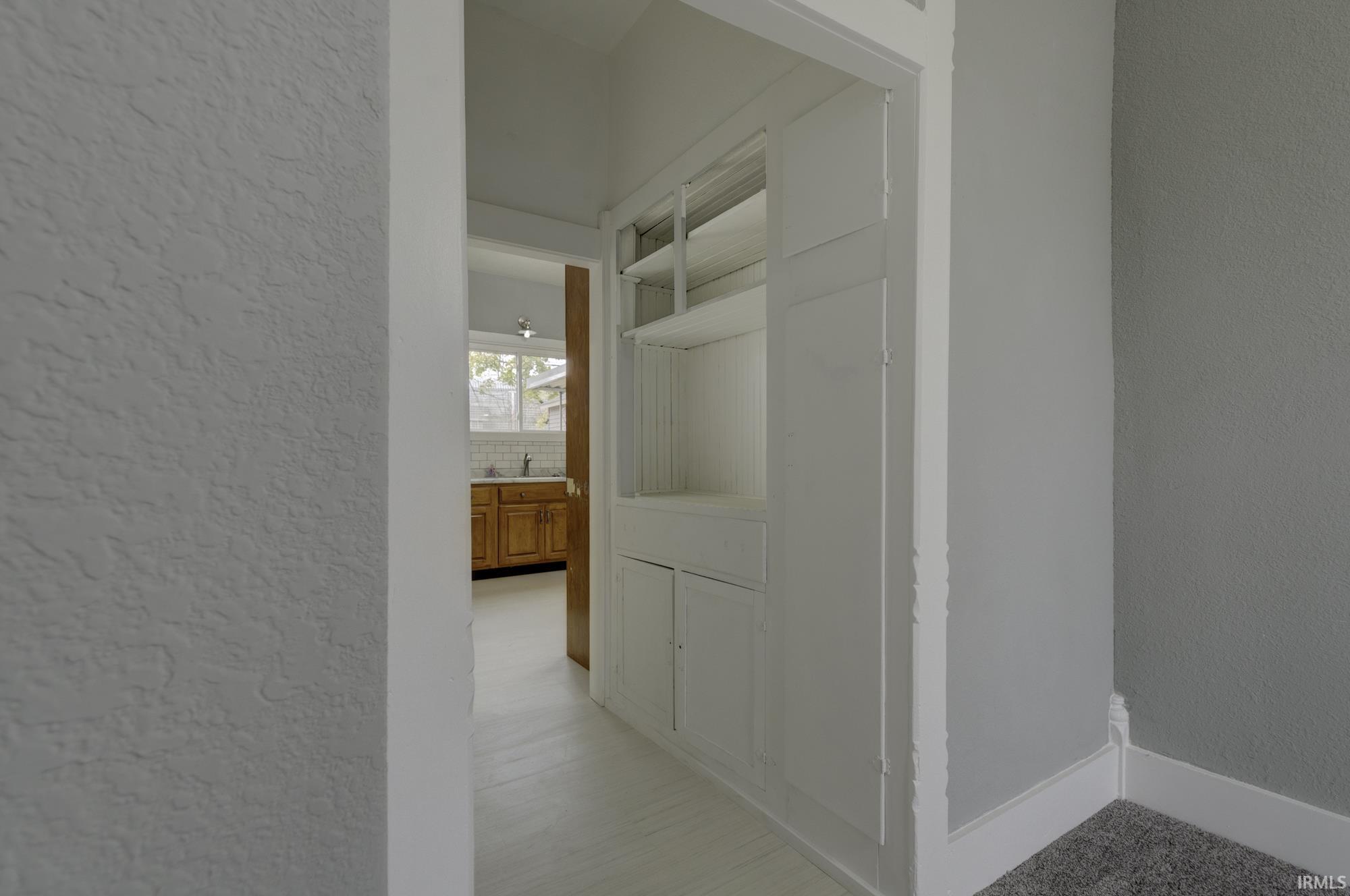 27 North Comstock Street Wabash, IN 46992 - Photo 24 of 36