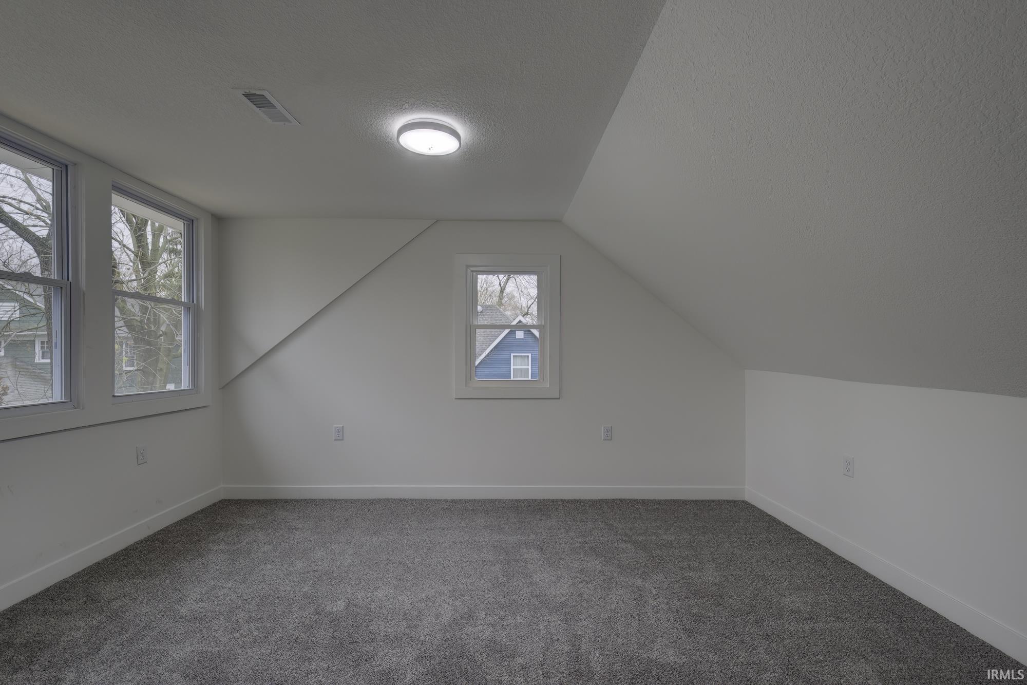 27 North Comstock Street Wabash, IN 46992 - Photo 29 of 36