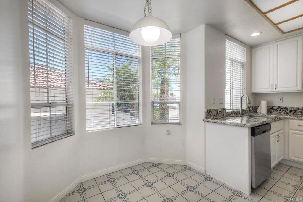 3375 Genoa Way, Unit 144 Oceanside, CA 92056 - Photo 12 of 34 Breakfast Nook