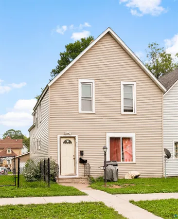 $179,900 | 620 North 57th Avenue West, Duluth, MN 55807