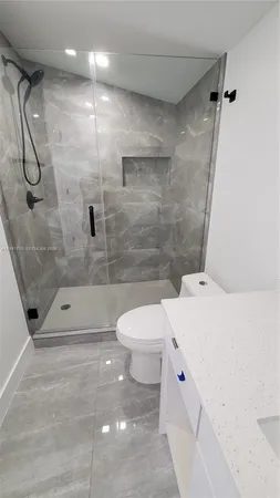 $3,000 | 40 Southwest 34th Avenue, Unit A, Miami, FL 33135