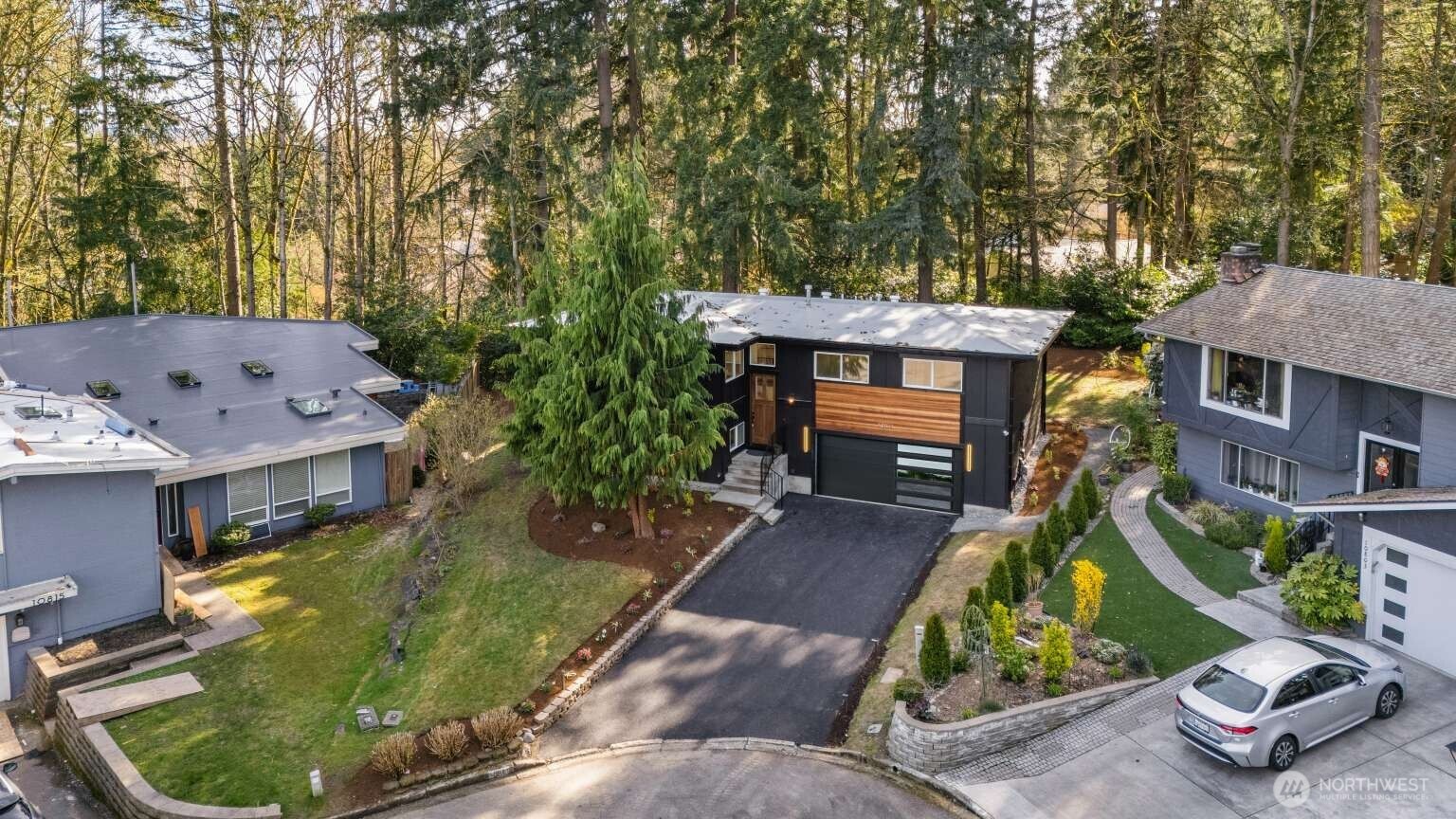 10811 Northeast 154th Court Bothell, WA 98011 - Photo 26 of 28 front view of house with a yard