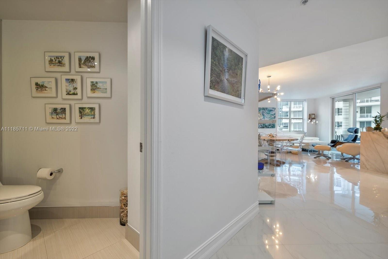 701 Brickell Key Boulevard, Unit 1704 Miami, FL 33131 - Photo 3 of 31