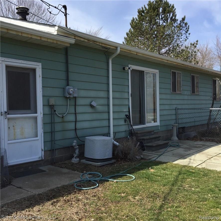 7245 Marsh Road Marine City, MI 48039 - Photo 10 of 12 10 - rear.JPG