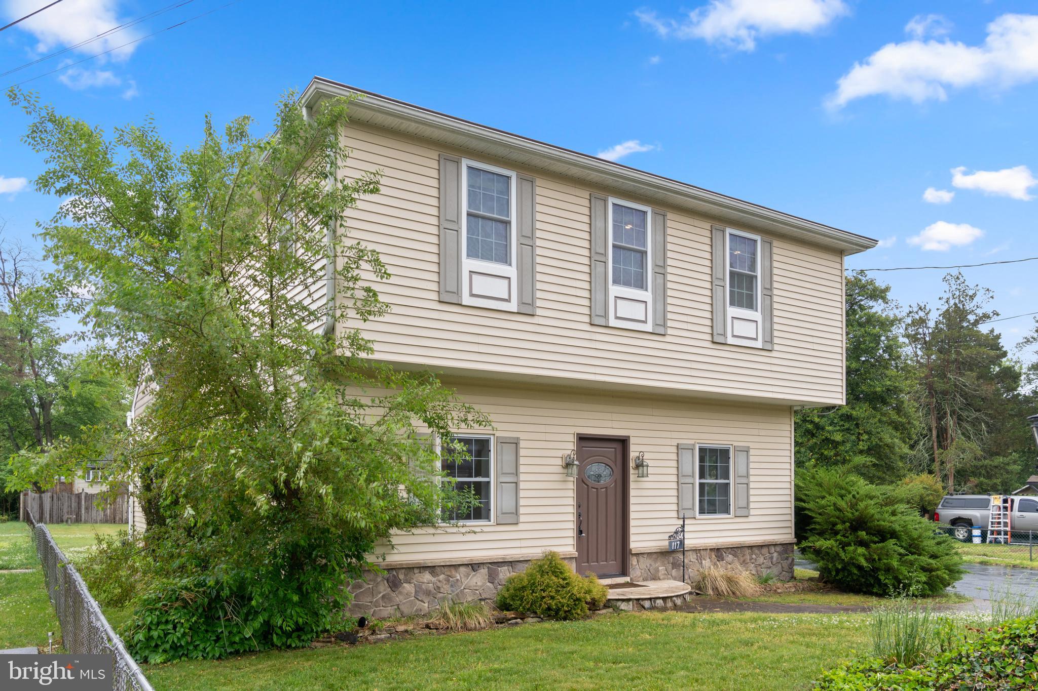 117 State Avenue Lindenwold, NJ 08021 - Photo 5 of 58 a front view of a house with a yard