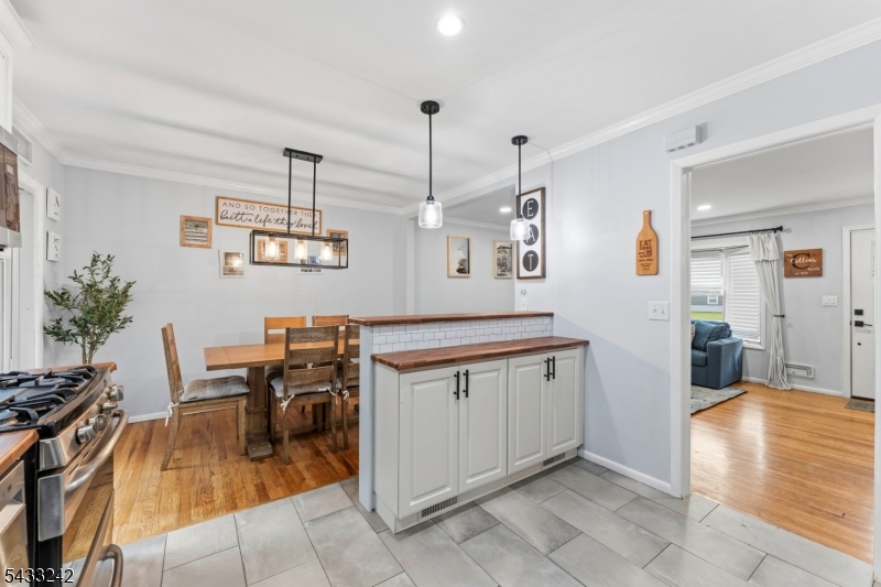 841 Colonial Arms Road Union, NJ 07083 - Photo 8 of 21