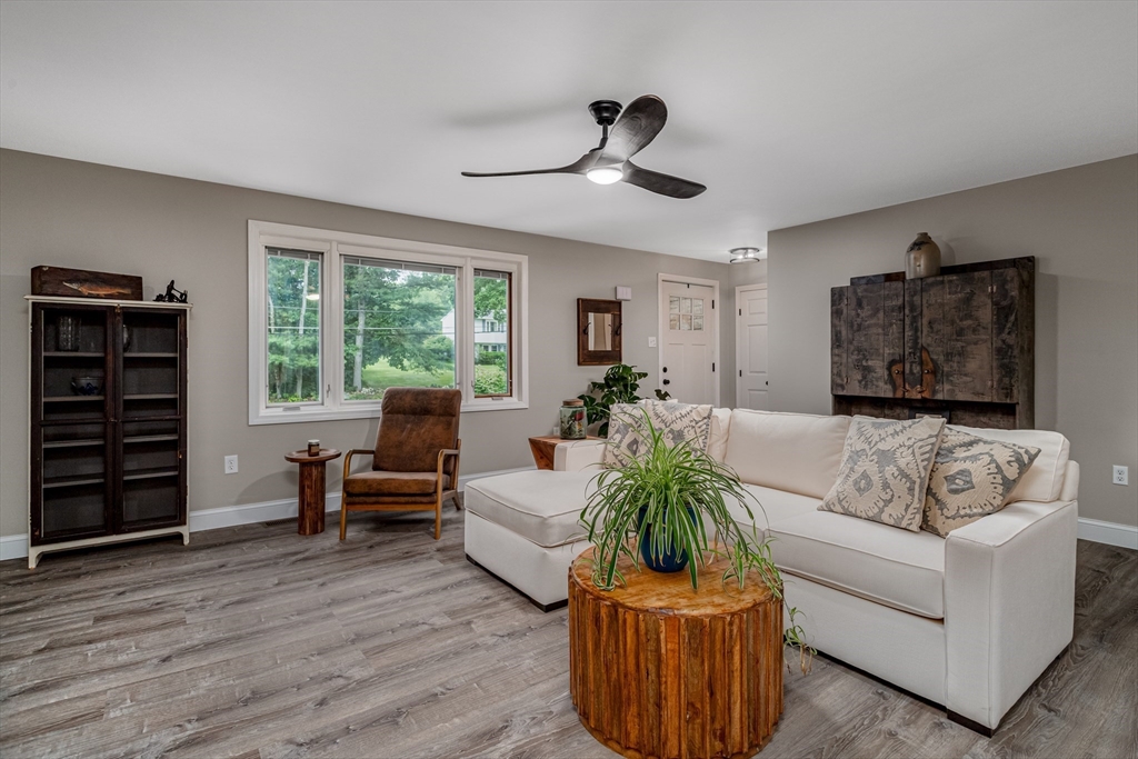 170 North Common Road, Unit 170 Westminster, MA 01473 - Photo 4 of 39