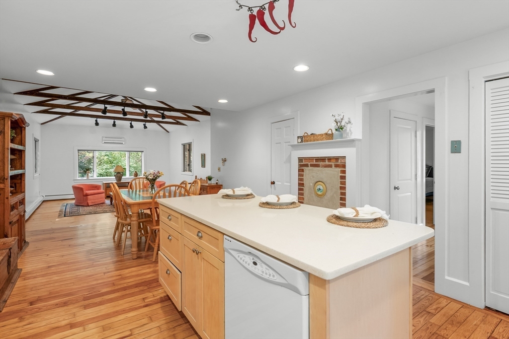 27 Longview Drive Orleans, MA 02653 - Photo 7 of 37