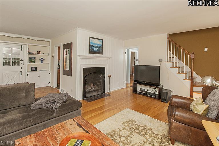 2536 Eaton Road University Heights, OH 44118 - Photo 8 of 21