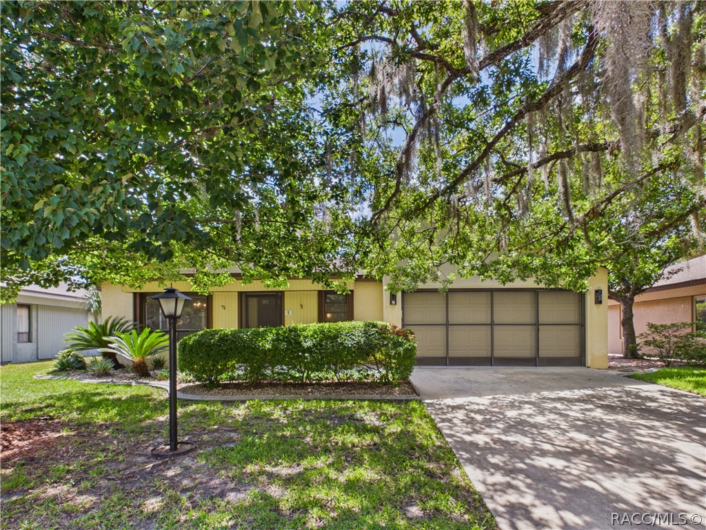 5 Pinewood Green Homosassa, FL 34446 - Photo 38 of 44 FRONT VIEW 2