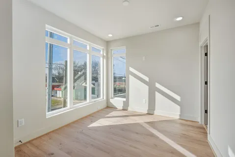 $519,900 | 600 40th Avenue North, Nashville, TN 37209