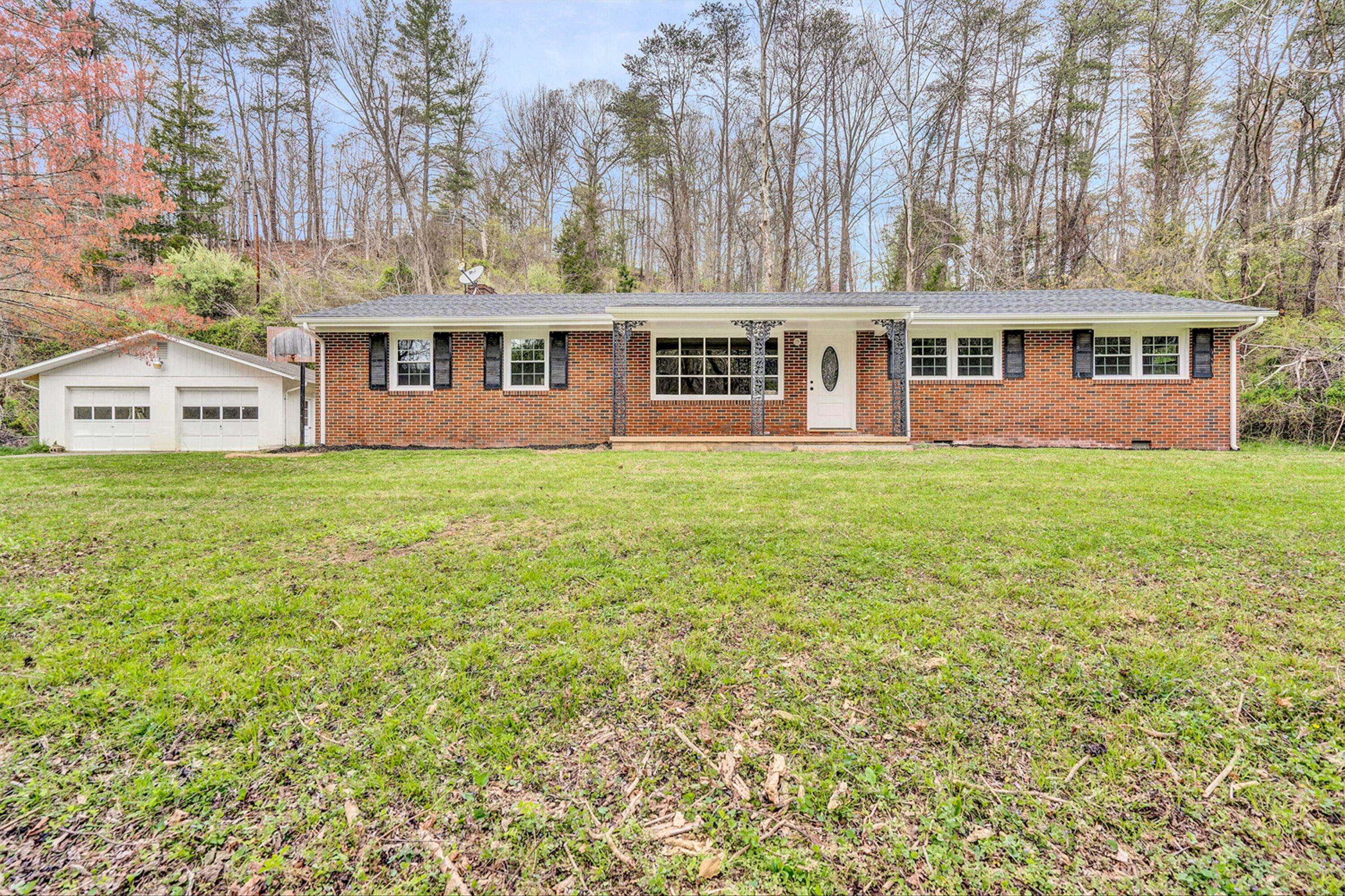 4862 Ferguson Valley Road Roanoke, VA 24014 - Photo 1 of 26 02-DSC3458