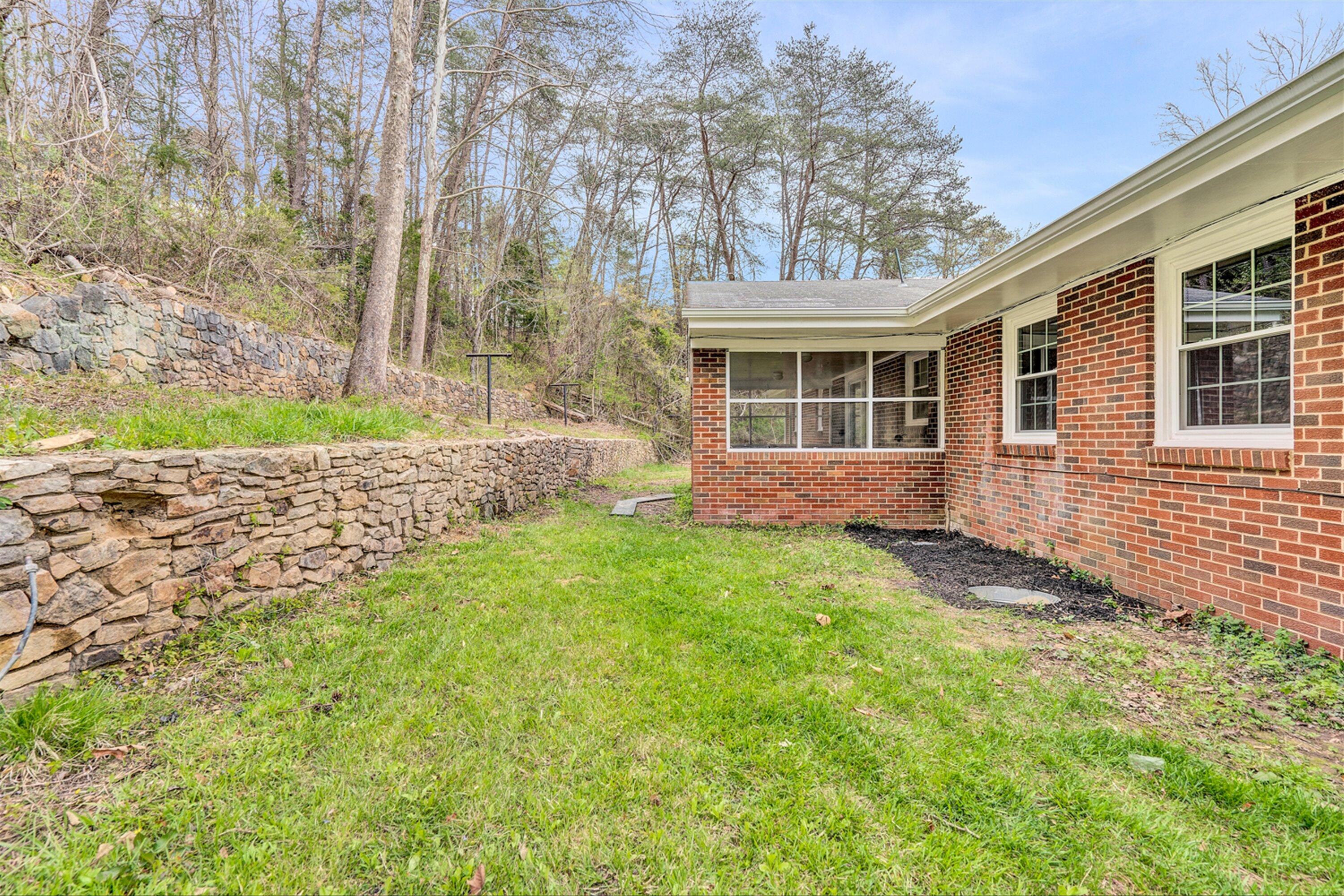 4862 Ferguson Valley Road Roanoke, VA 24014 - Photo 23 of 26 23-DSC3461