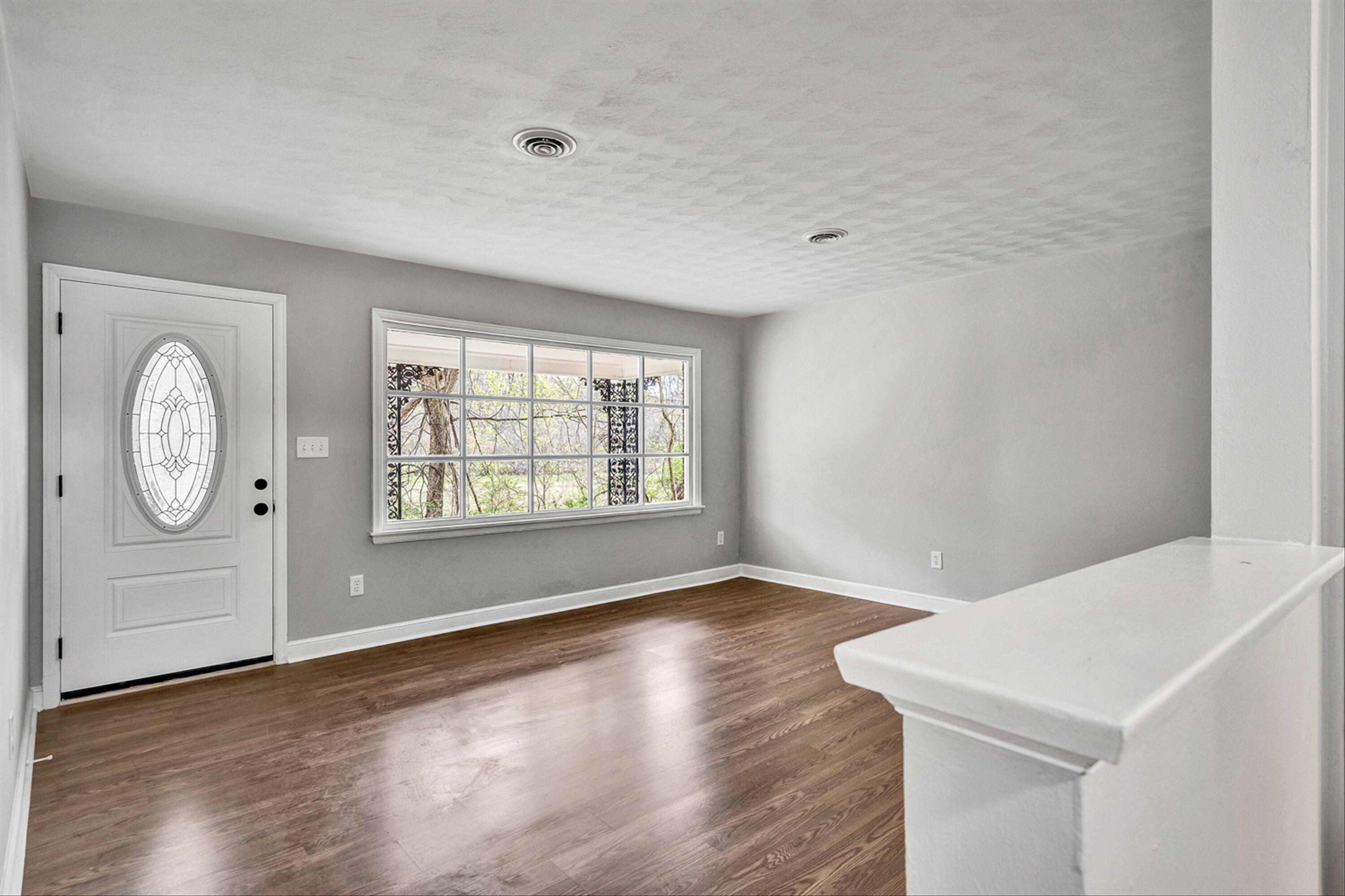 4862 Ferguson Valley Road Roanoke, VA 24014 - Photo 3 of 26 03-DSC3380