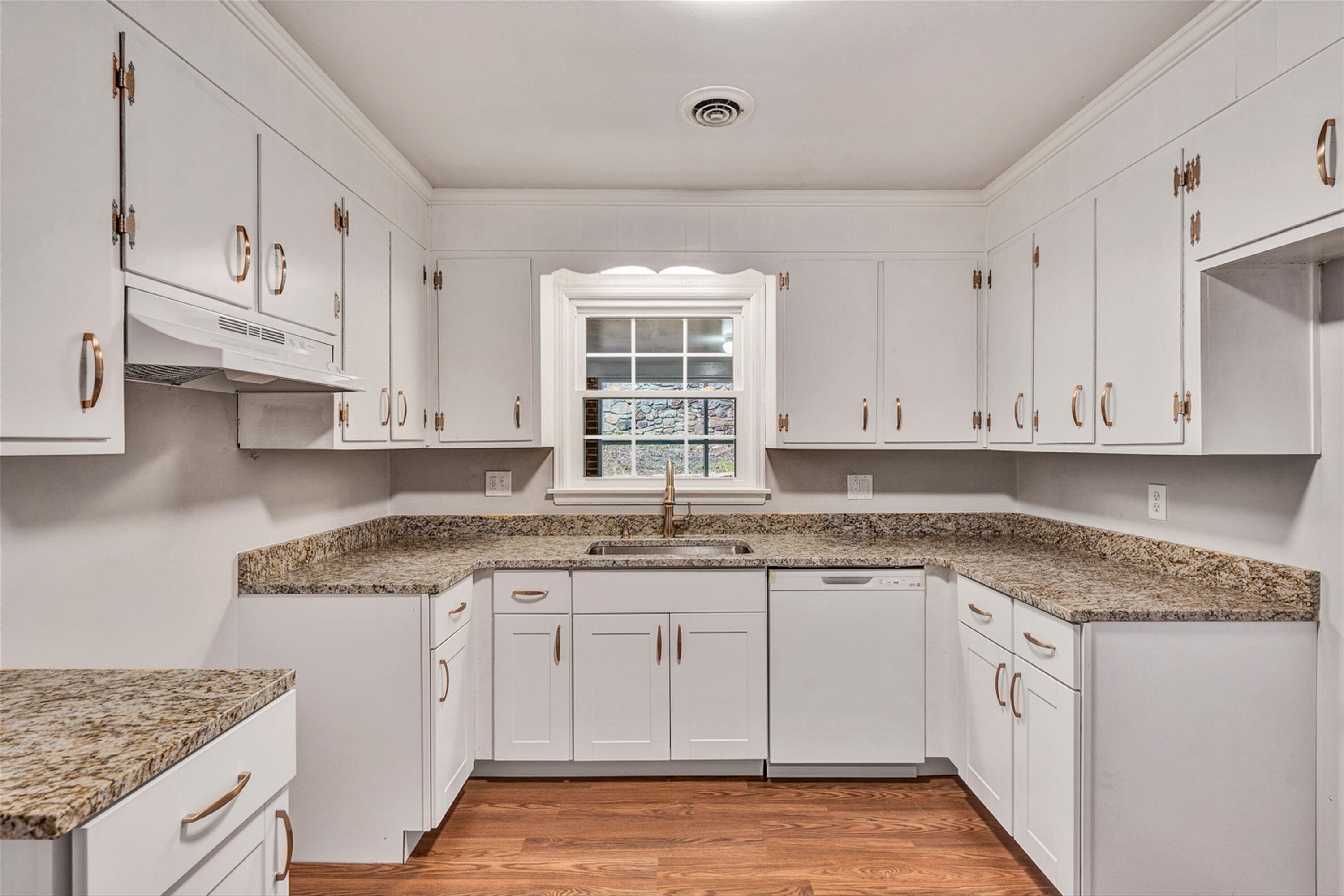 4862 Ferguson Valley Road Roanoke, VA 24014 - Photo 9 of 26 09-DSC3392