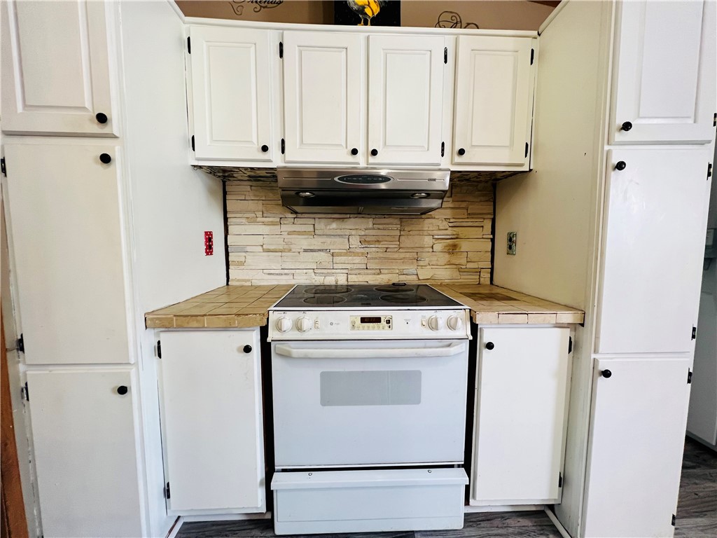 1973 County Rd S-01-40 Abbeville, SC 29620 - Photo 12 of 50 KITCHEN