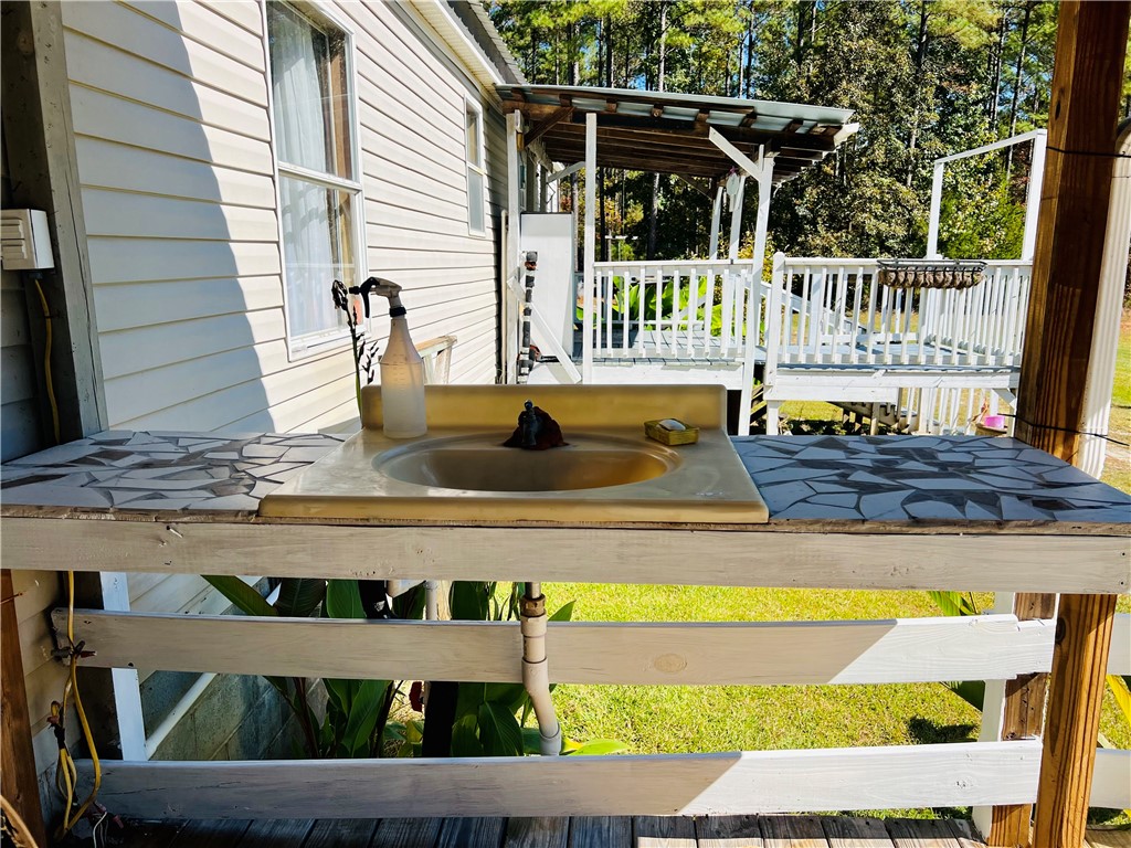 1973 County Rd S-01-40 Abbeville, SC 29620 - Photo 34 of 50 BACK PORCH