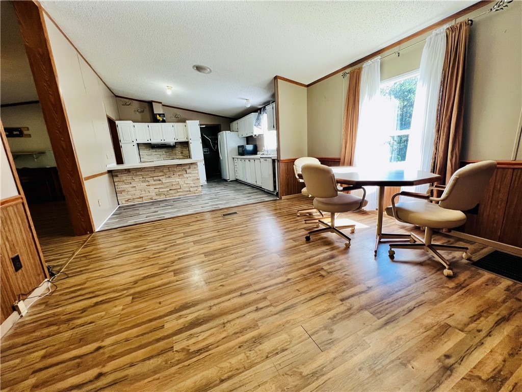 1973 County Rd S-01-40 Abbeville, SC 29620 - Photo 8 of 50 DINING ROOM