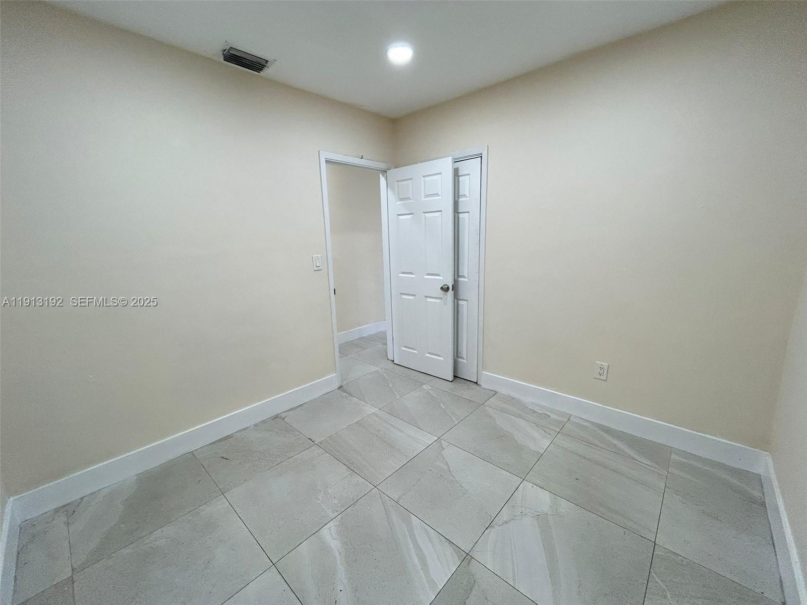 610 East 8th Avenue Hialeah, FL 33010 - Photo 21 of 56