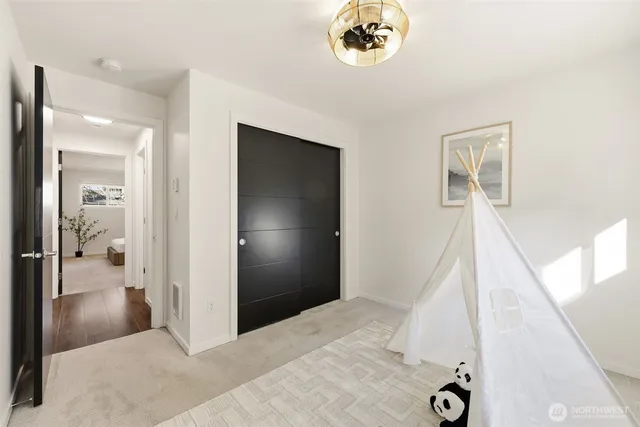 $735,000 | 7922 9th Avenue Southwest, Seattle, WA 98106