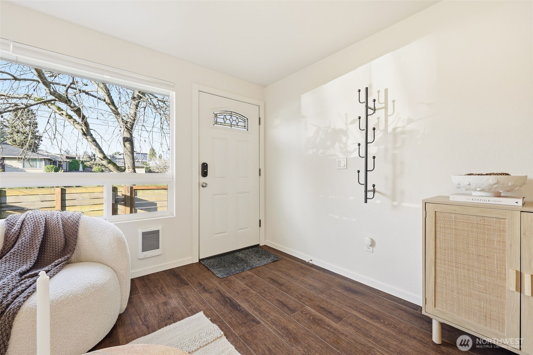 7922 9th Avenue Southwest Seattle, WA 98106 - Photo 5 of 28