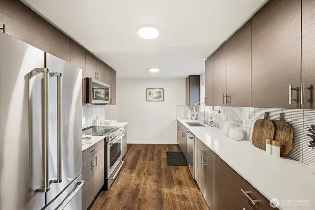 $735,000 | 7922 9th Avenue Southwest, Seattle, WA 98106