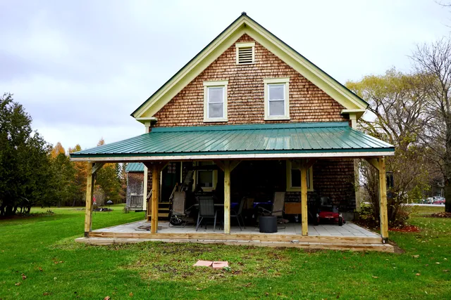 $375,000 | 448 Elm Street, Newport, ME 04953