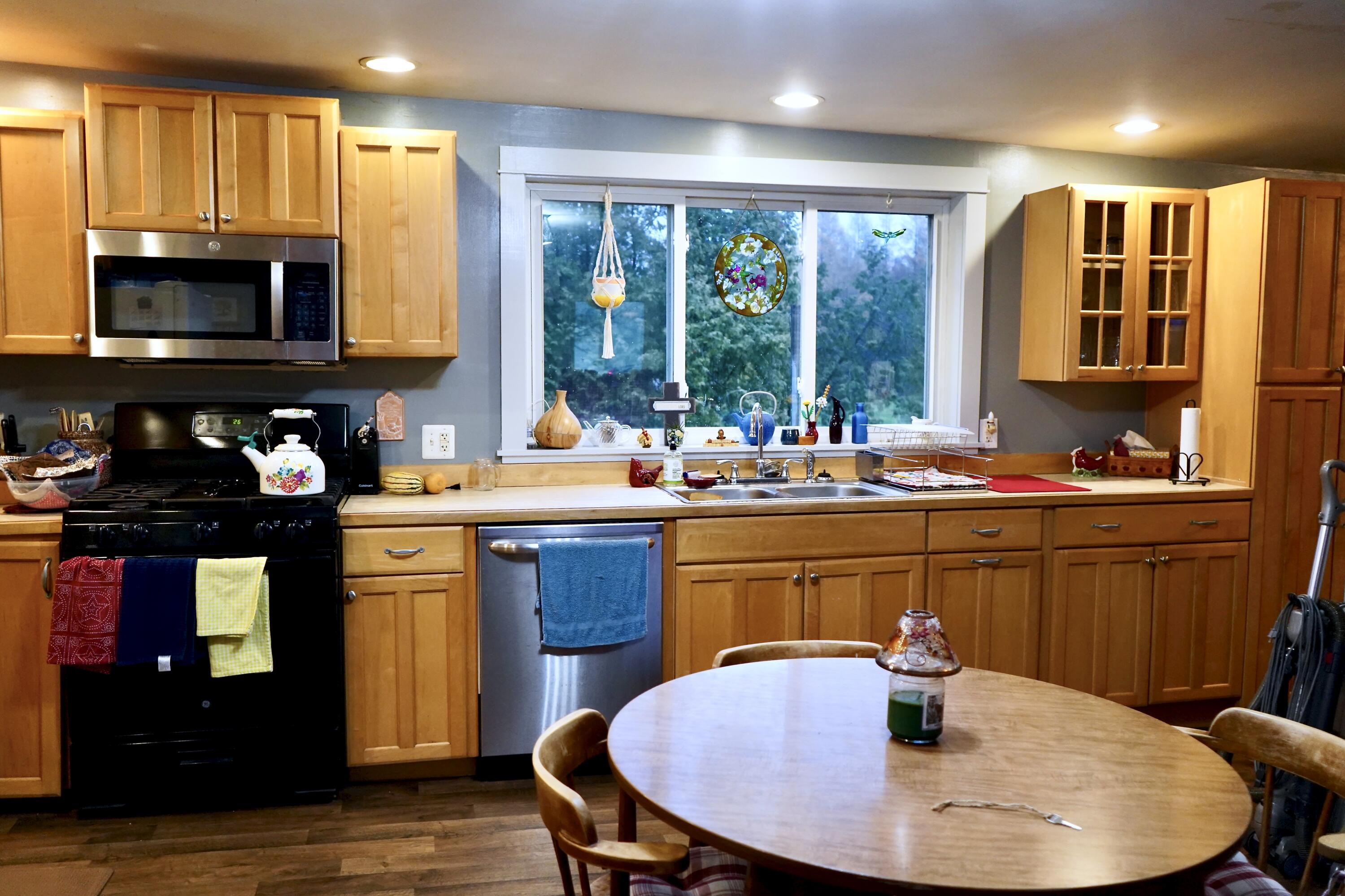 448 Elm Street Newport, ME 04953 - Photo 9 of 64 448 Elm Street Newport