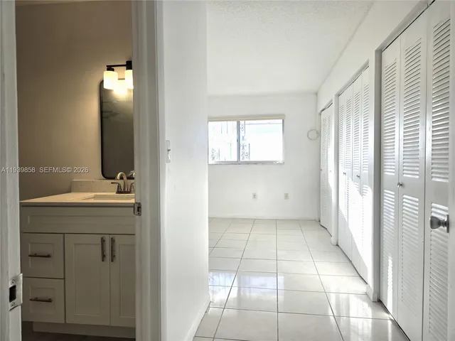 $2,800 | 1100 Southwest 104th Court, Unit E203, Miami, FL 33174