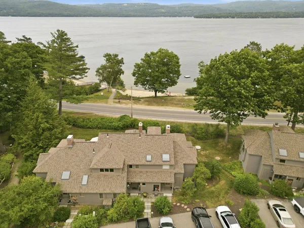 $1,050,000 | 6 Beachside Road, Unit C, Alexandria, NH 03222