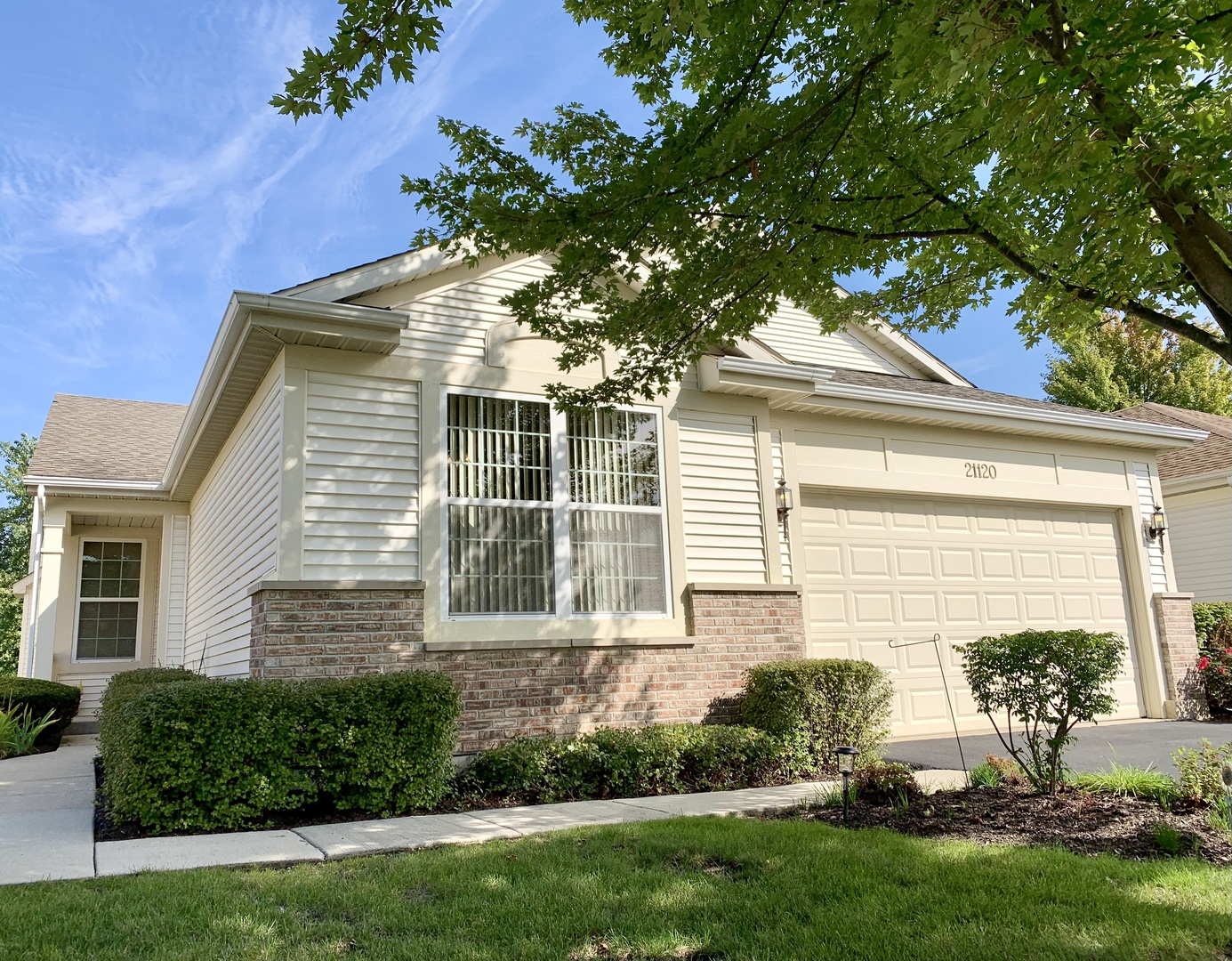 21120 Silver Moon Lake Way Crest Hill, IL 60403 - Photo 1 of 24