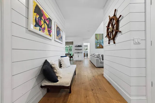 $4,095,000 | 97 Oak Lane, Amagansett, NY 11930