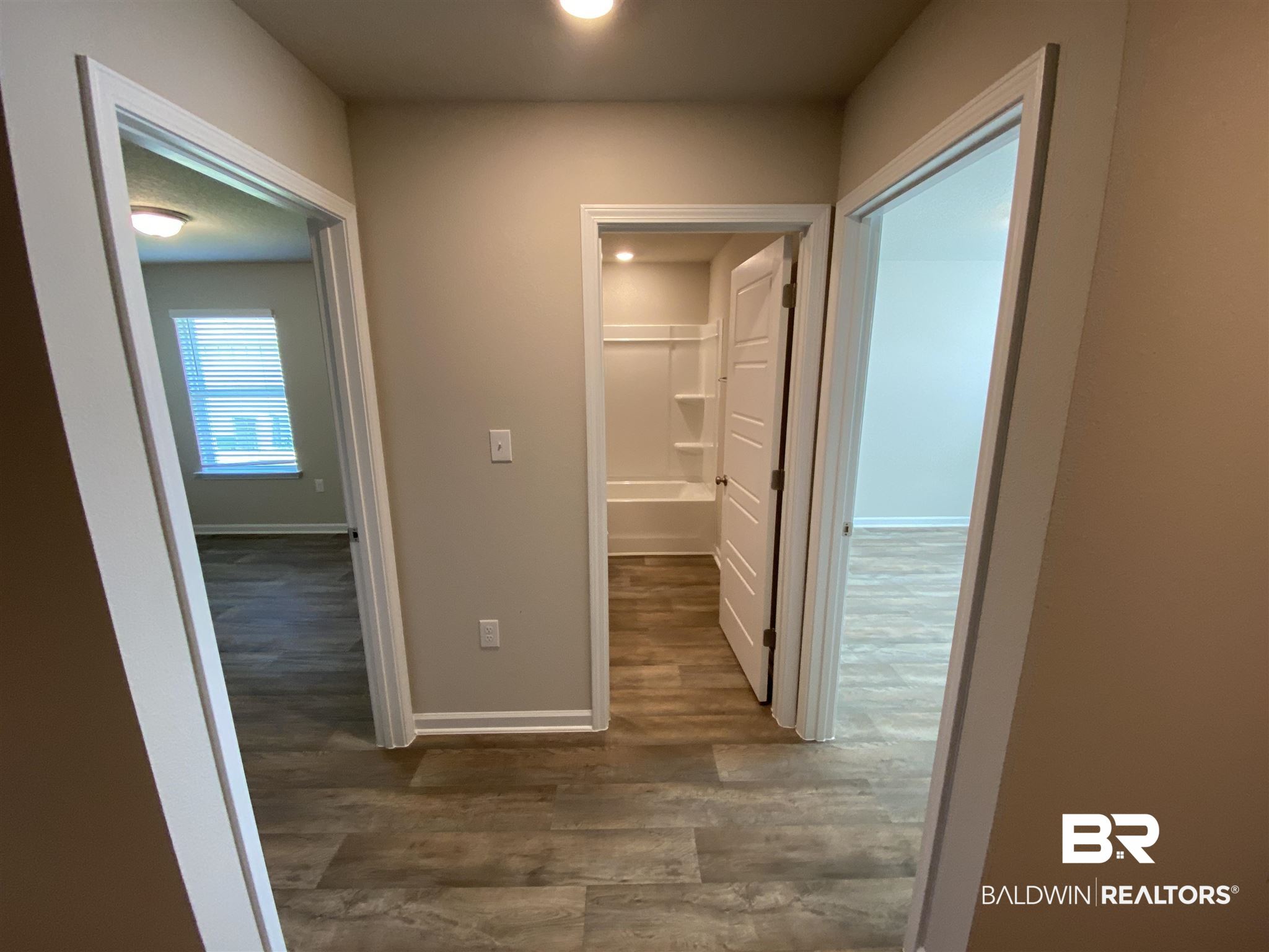 8018 Irwin Loop Daphne, AL 36526 - Photo 3 of 22