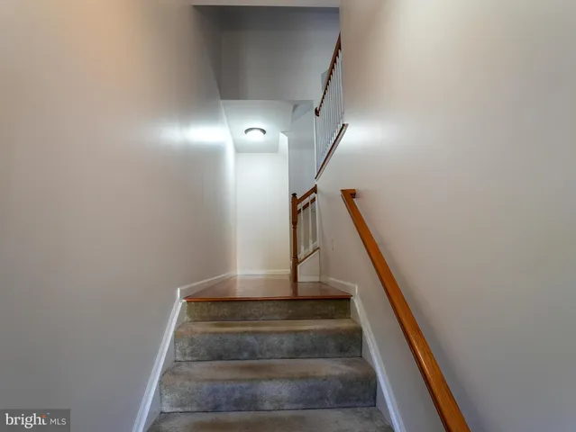 $314,900 | 160 Mapleton Drive, Harrisburg, PA 17112