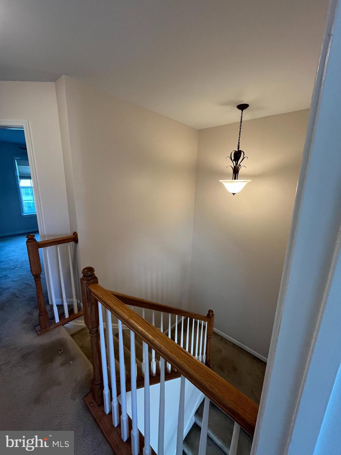 160 Mapleton Drive Harrisburg, PA 17112 - Photo 10 of 39 a view of hallway with a window