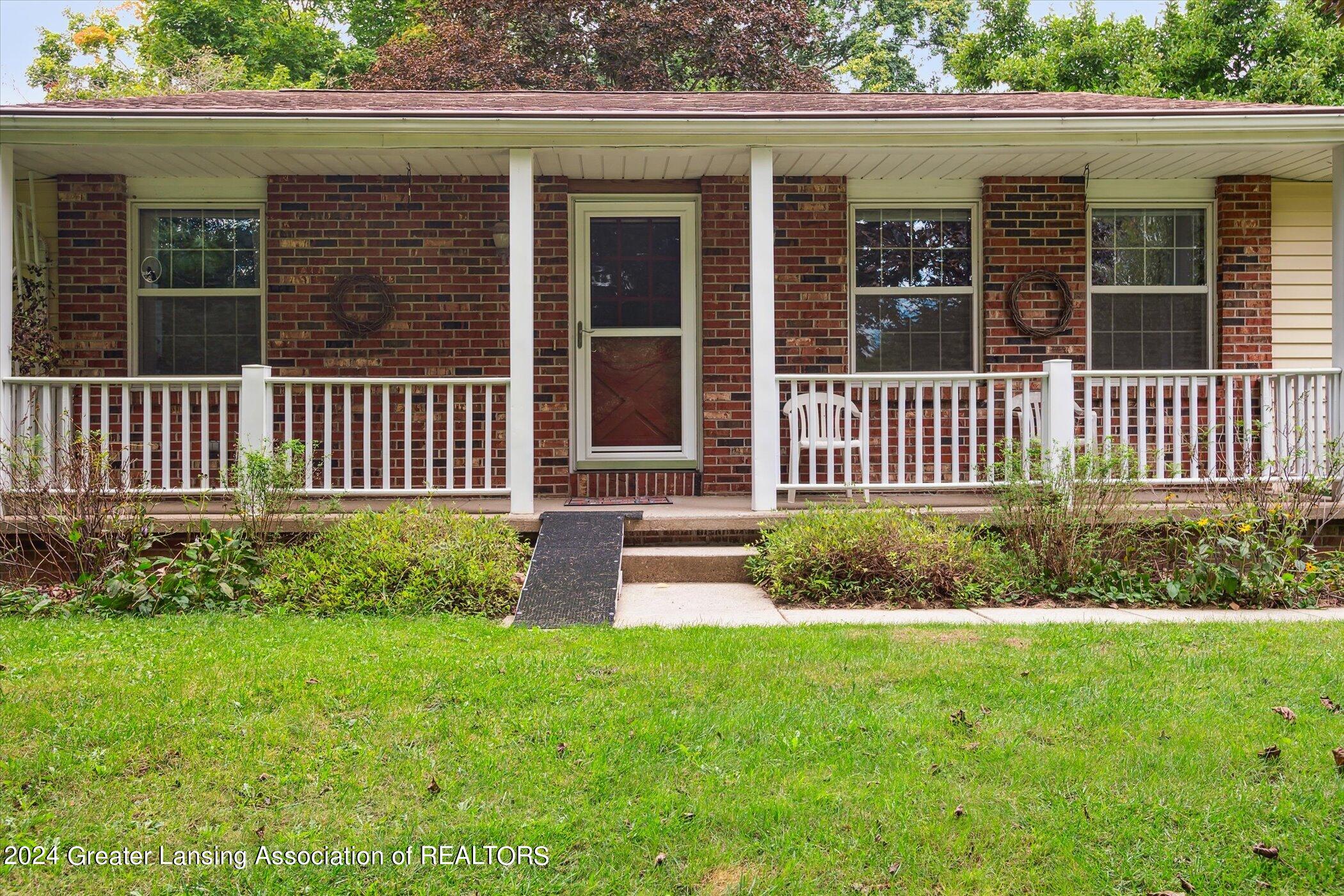 1211 North Waverly Road Dimondale, MI 48821 - Photo 8 of 66 05-1211-Waverly-Rd-Dimondale-MI-48821-Wi