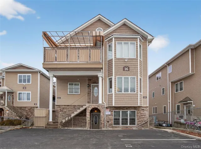 $1,075,000 | 16 Herrick Avenue, Unit 201, Spring Valley, NY 10977