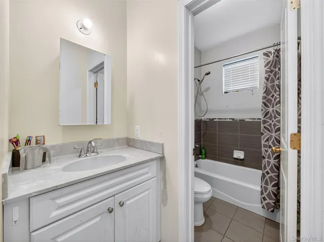 $1,075,000 | 16 Herrick Avenue, Unit 201, Spring Valley, NY 10977