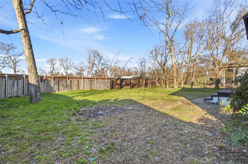 215 East 12th Street Bonham, TX 75418 - Photo 22 of 24
