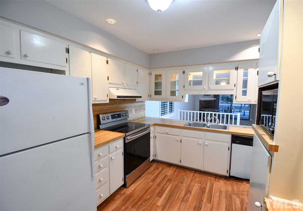 5854 Branchwood Road Raleigh, NC 27609 - Photo 7 of 14
