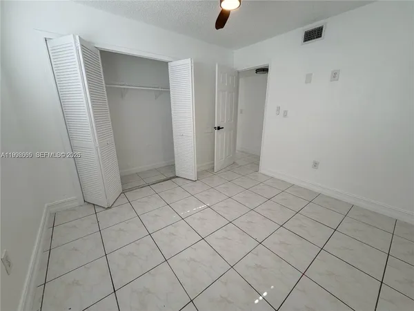 $2,100 | 2565 West 56th Street, Unit 101, Hialeah, FL 33016