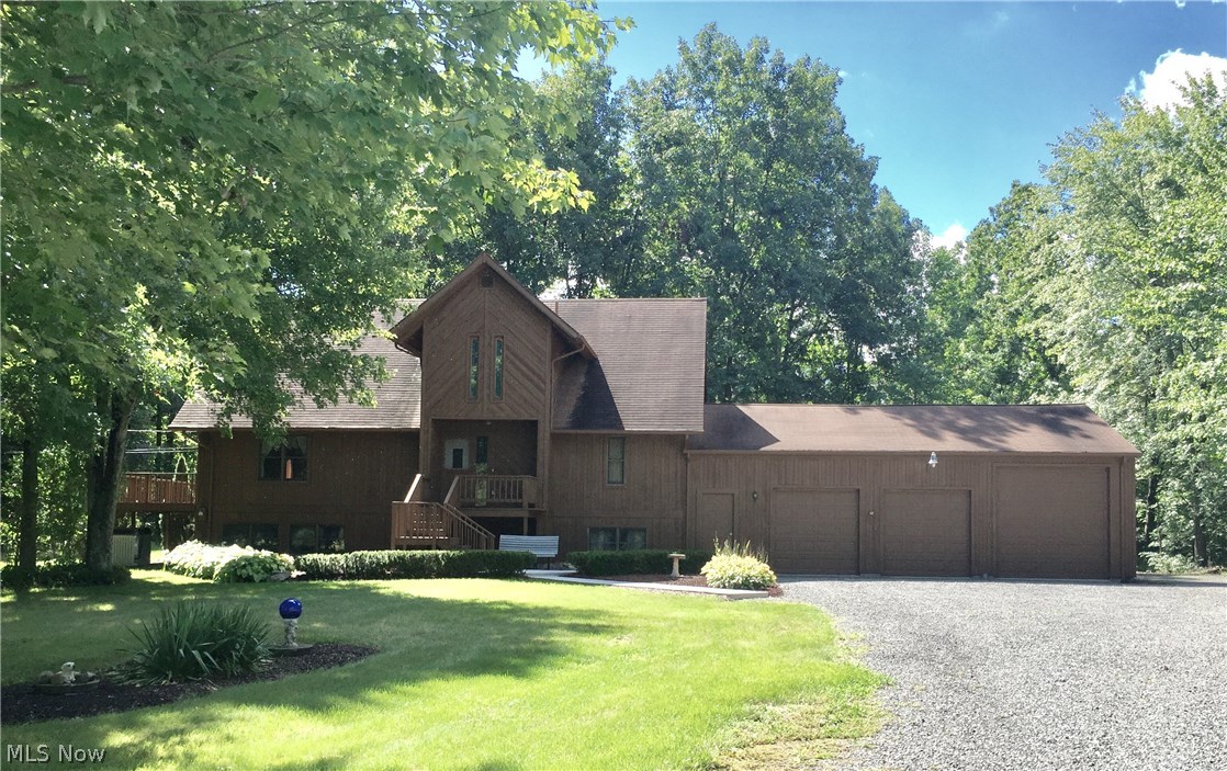 1408 Wilson Sharpsville Road Cortland, OH 44410 - Photo 2 of 35
