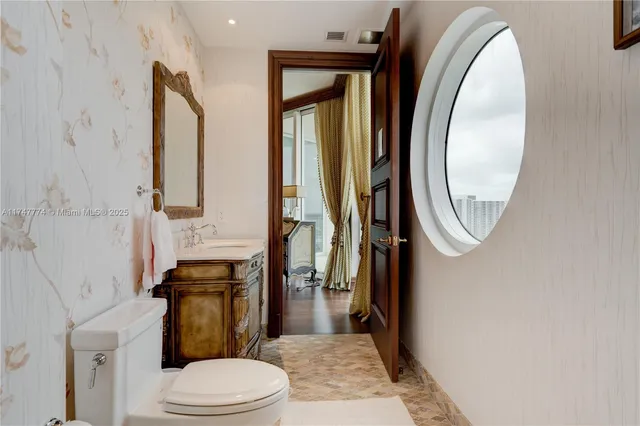 $20,000 | 16047 Collins Avenue, Unit 1604, Sunny Isles Beach, FL 33160