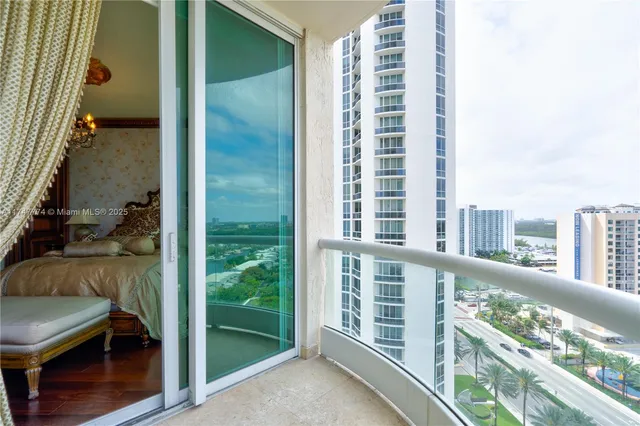 $20,000 | 16047 Collins Avenue, Unit 1604, Sunny Isles Beach, FL 33160