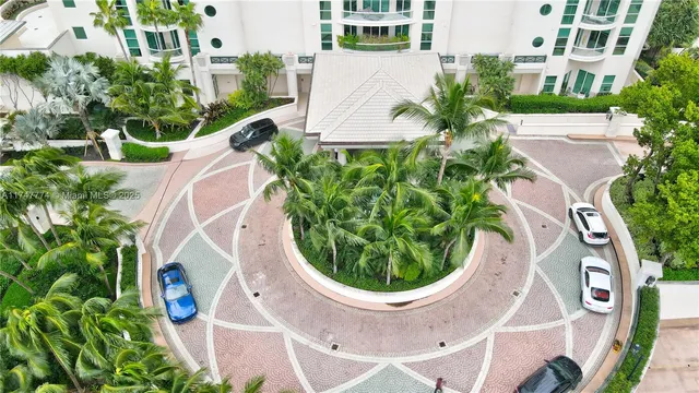 $20,000 | 16047 Collins Avenue, Unit 1604, Sunny Isles Beach, FL 33160