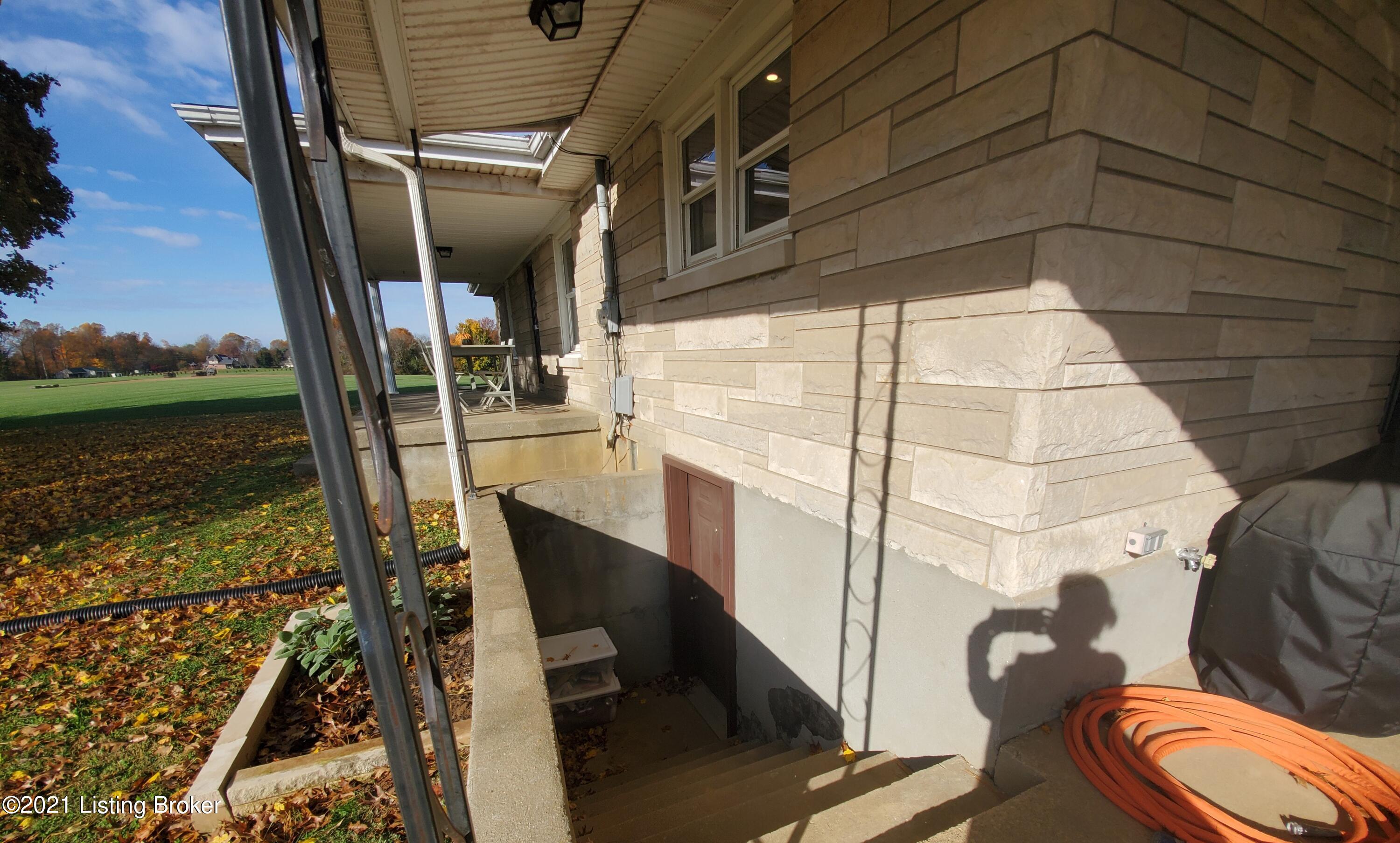 217 Waterford Road Mount Washington, KY 40047 - Photo 54 of 57 20211112_100042 (2) - Copy