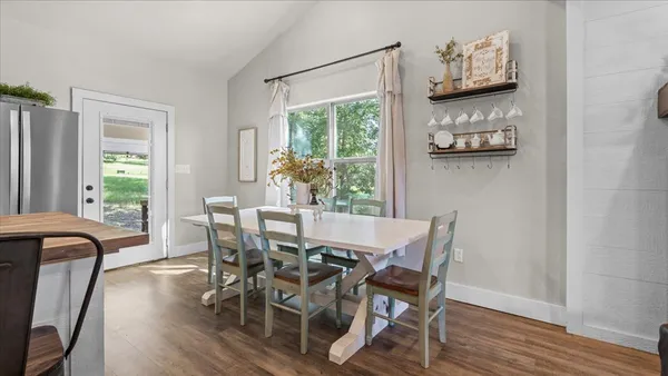 $427,000 | 147 Wildwood Lake Drive, Huntsville, TX 77340