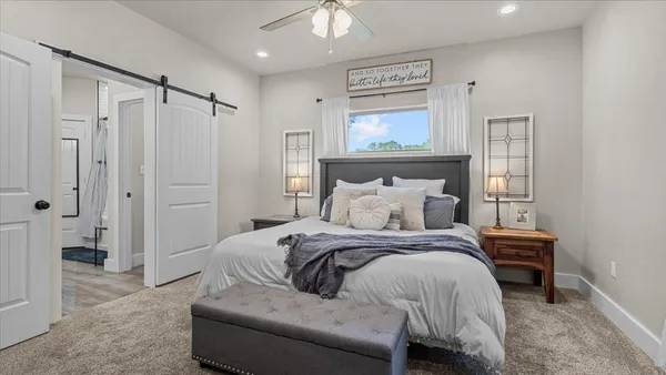 $427,000 | 147 Wildwood Lake Drive, Huntsville, TX 77340