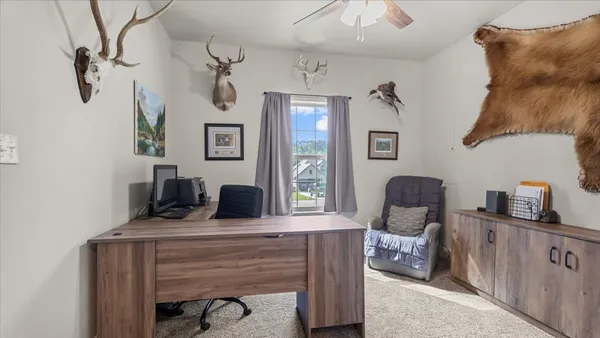 $427,000 | 147 Wildwood Lake Drive, Huntsville, TX 77340