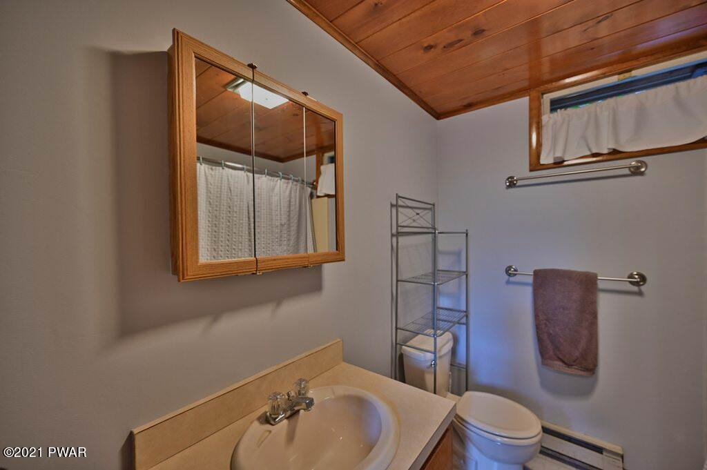 205 Spring Hill Road Honesdale, PA 18431 - Photo 48 of 88 Full Bathroom